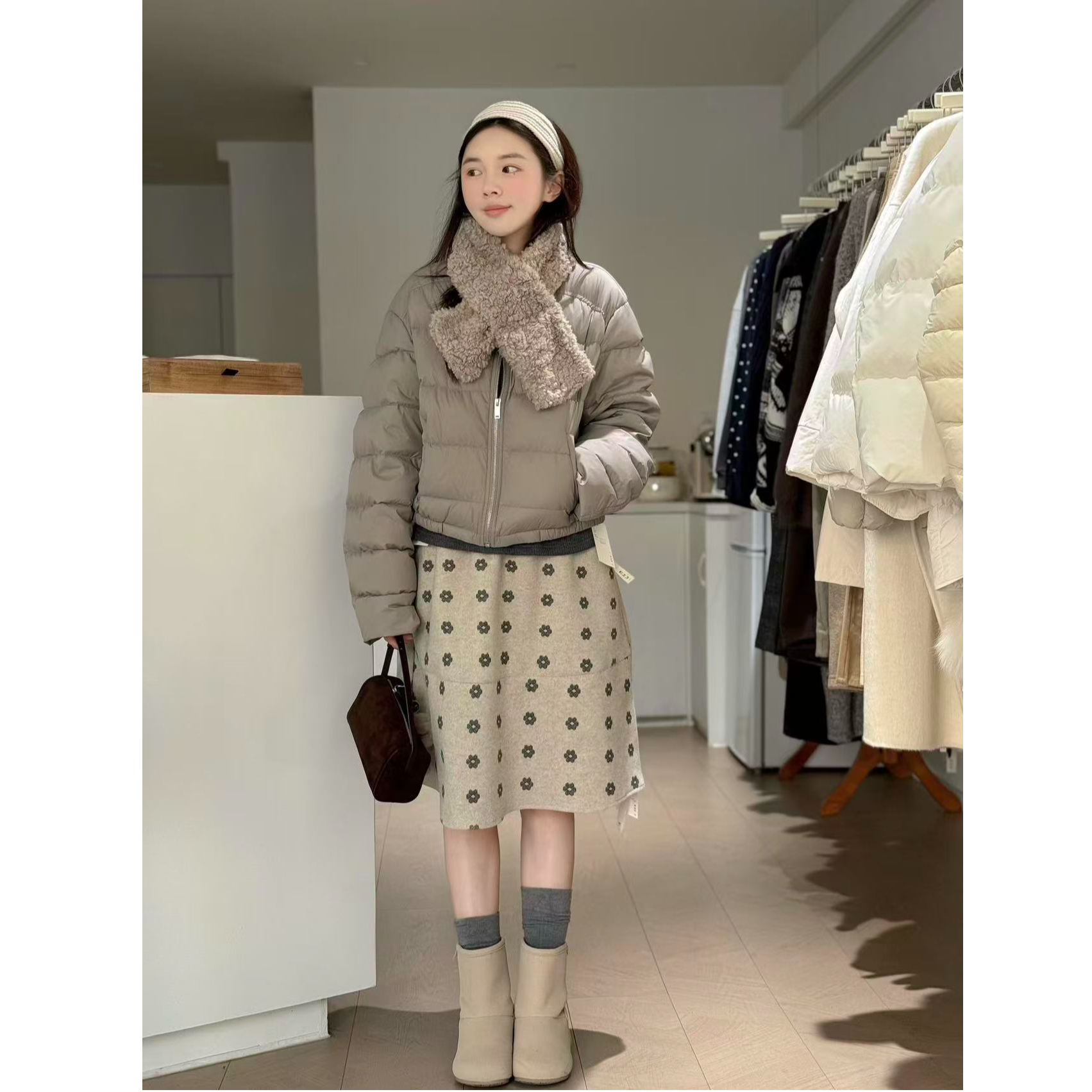 百搭通勤气质小个子棉服2026冬季新款短款韩版设计感面包服上衣女