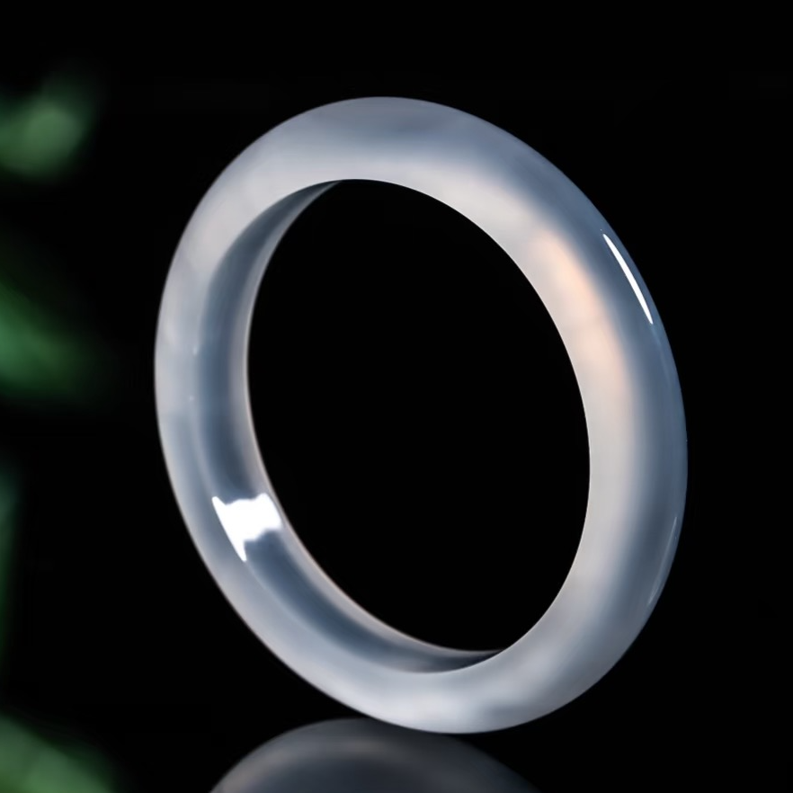 天然白月光玛瑙冰种手镯精致包装（工厂店其他款式可备注）