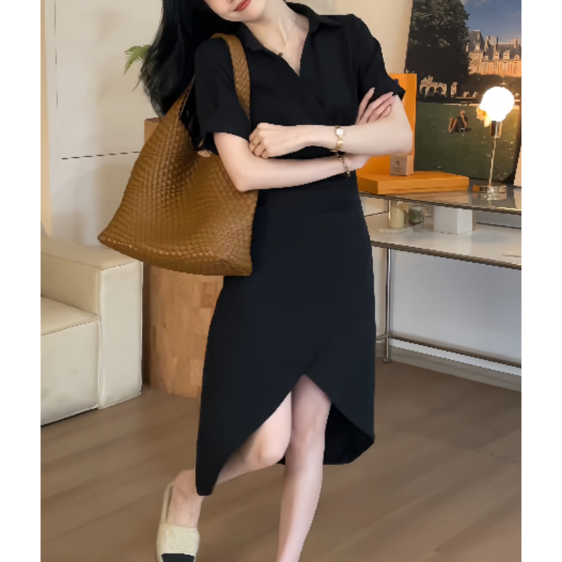 秋季POLO领不规则连衣裙收腰显瘦黑色法式褶皱高腰裙洋气时尚女裙