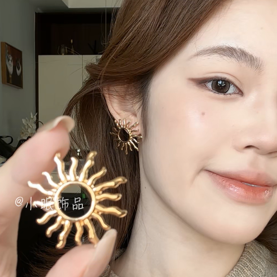 锌合金耳饰 金色太阳花耳环高级感独特绝美夸张气质度假风耳饰品