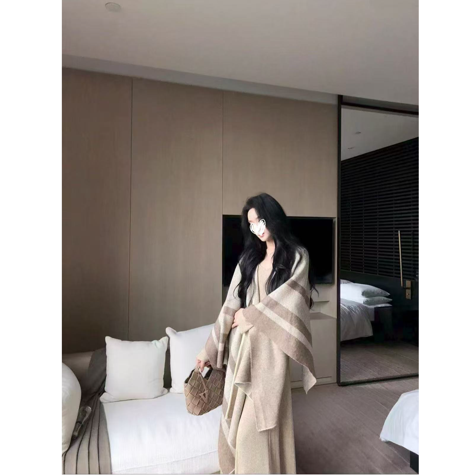 秋季斗篷披肩女围巾小坎肩+高级感长袖打底连衣裙两件套装D723