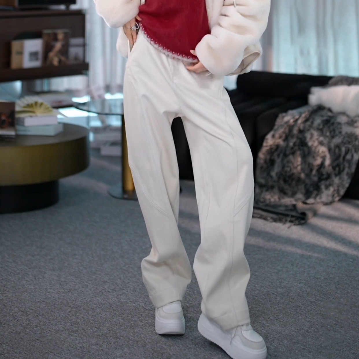 溶溶【升温暖绒烟管裤】RONGRONG 高腰分割比例暖绒直筒裤2523K902