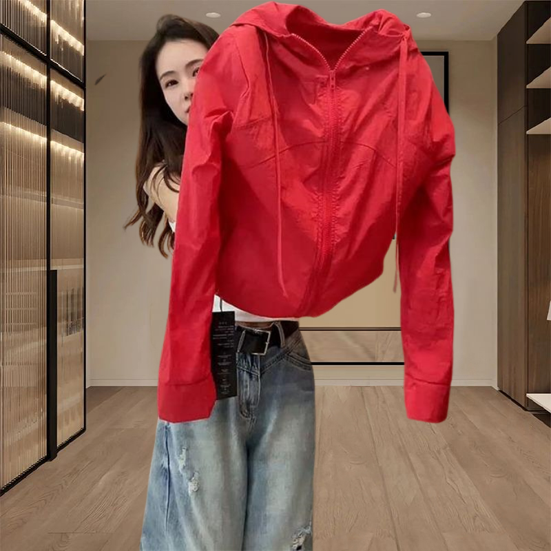 欧货爆款高级感超好看上衣多巴胺红色轻薄款连帽防晒衣外套女夏季