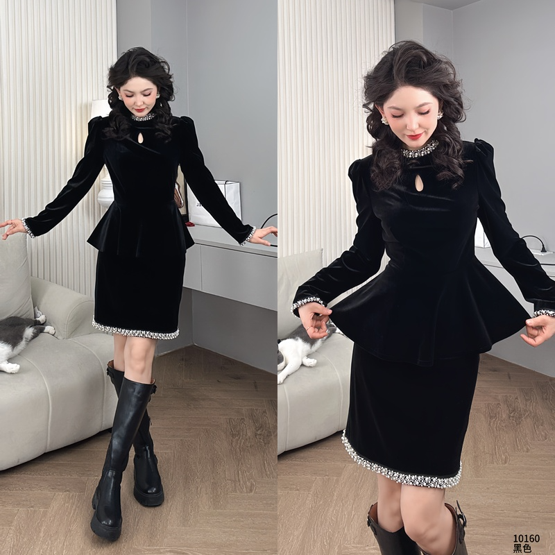 Saeda品牌女装新款贵气感收腰遮肉钉珠两件套YF10160