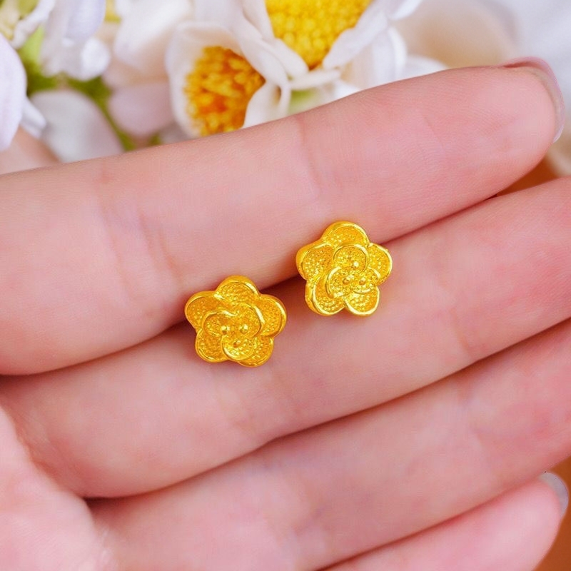 铜合金耳饰 金色原创设计女气质高级感百搭防过敏新款耳钉简约