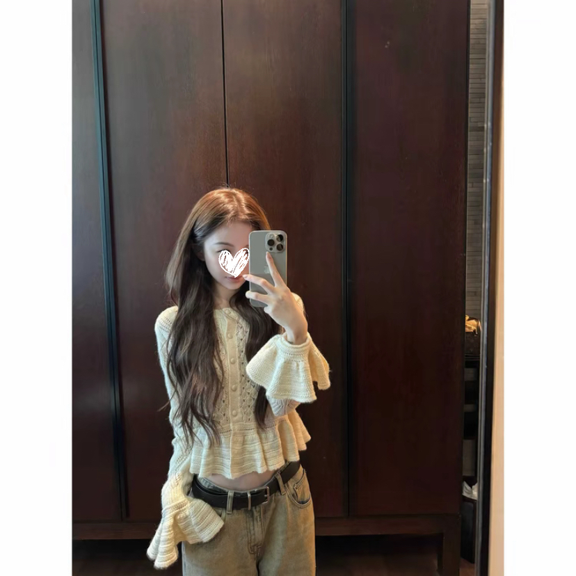 秋季新款高级感镂空钩花荷叶边气质时尚温柔甜美小衫上衣D639