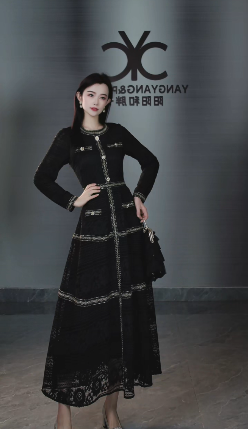 黑金105433小众设计师品牌黑色高端定制蕾丝拼接连衣裙长袖秋冬女