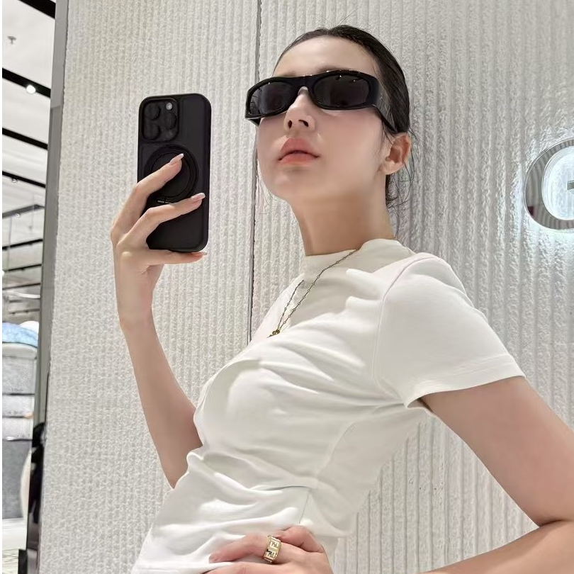 WBHFOR女款正肩修身黑白T恤