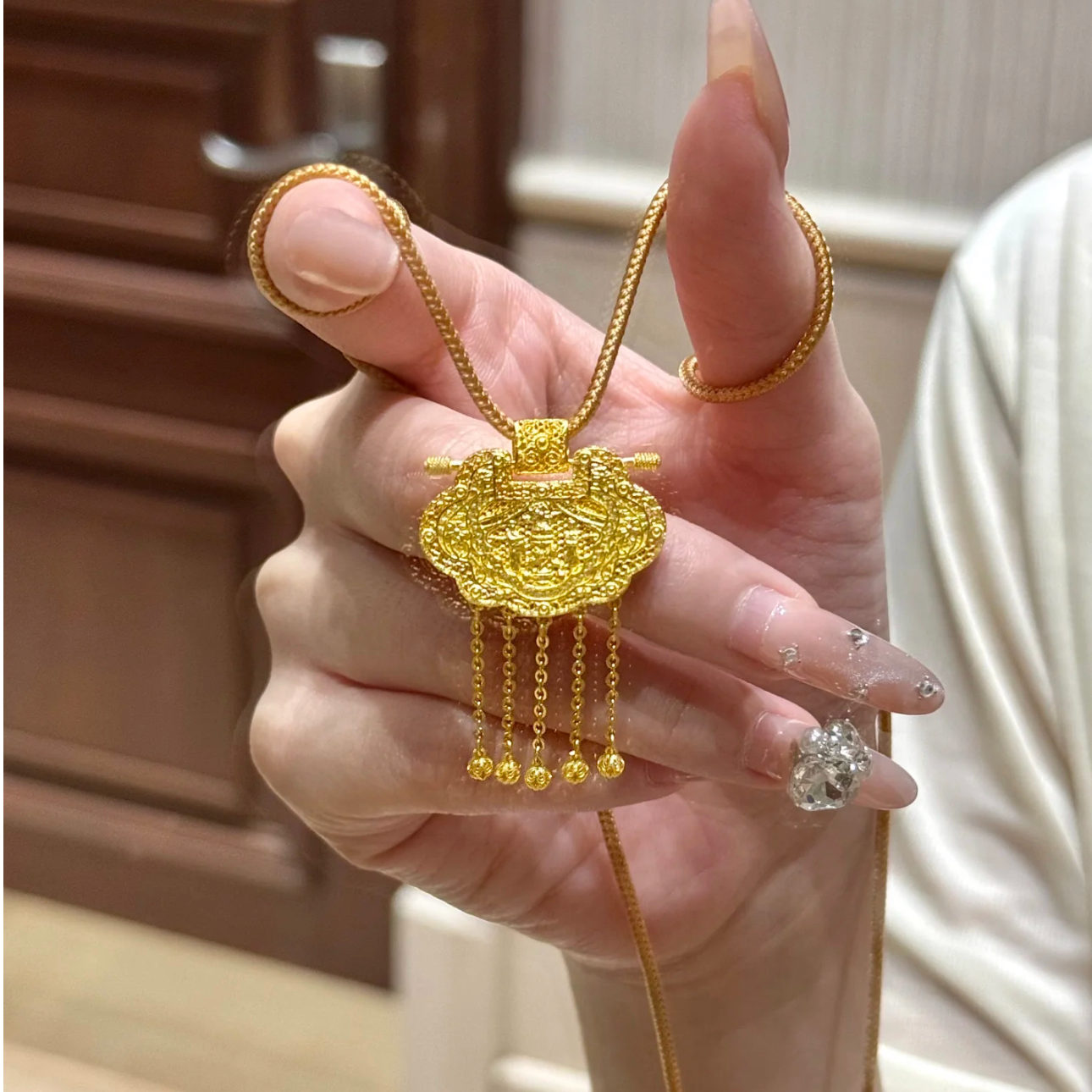 铜合金布艺项链 天子门生古法锁包吊坠龙凤平安锁时尚项链锁骨链