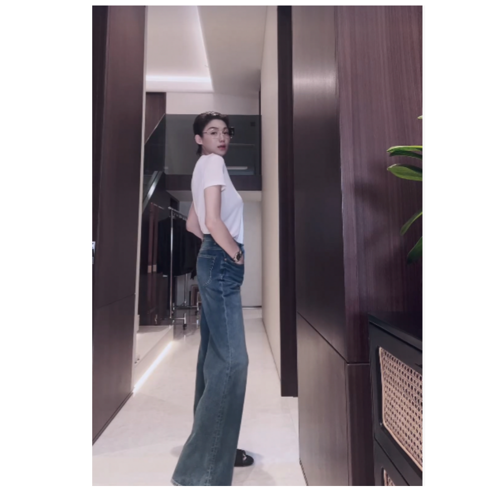 水洗面料 有弹力中高腰 品牌牛仔裤 K0604