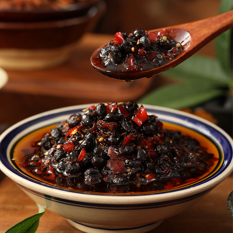 农家自制剁椒香辣豆豉酱超特辣下饭菜瓶装辣椒拌饭拌面酱四川特产
