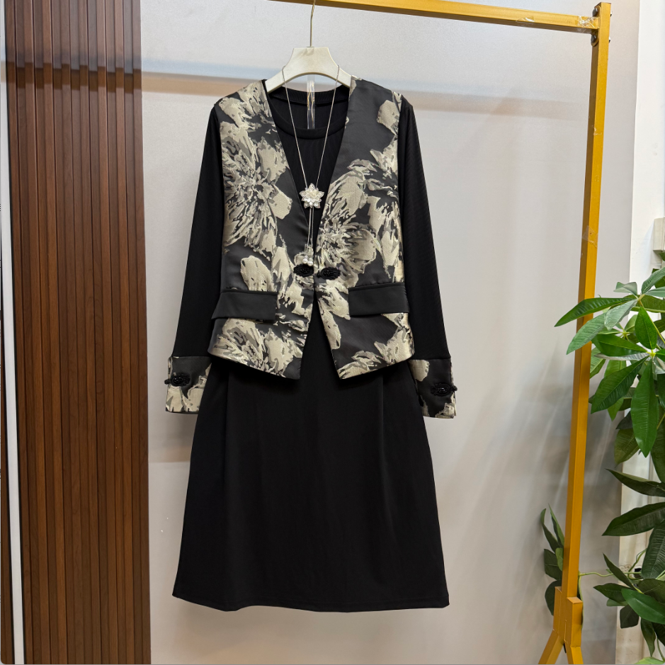 早秋新款时尚气质新中式复古盘扣马甲打底裙两件套套装