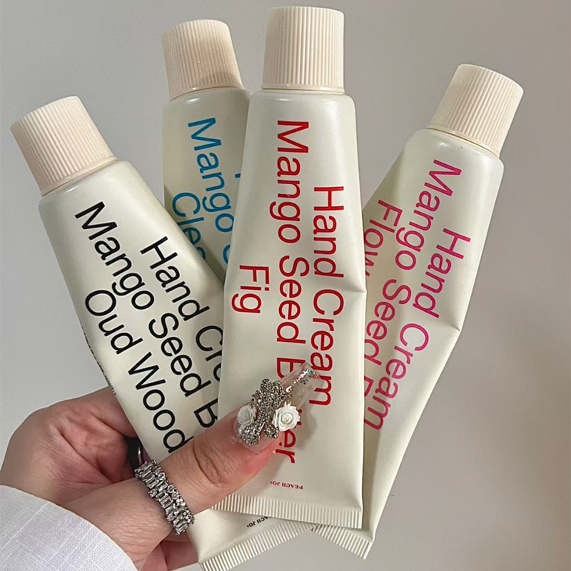 在韩国买到了人生护手霜 无花果乌木沉香香水味滋润保湿护手啫喱