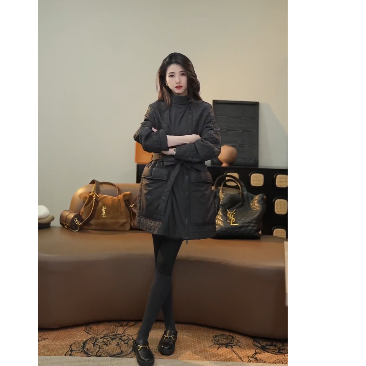 小乖逃黑色棉服立领拼接双口袋格子外套棉服菱格腰带时尚N95200