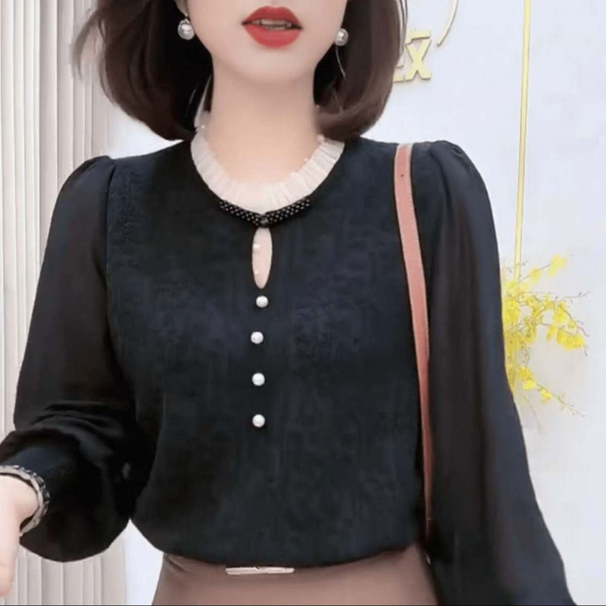 高级感春秋新款气质减龄韩版套头针织打底衫女士洋气长袖精品上衣