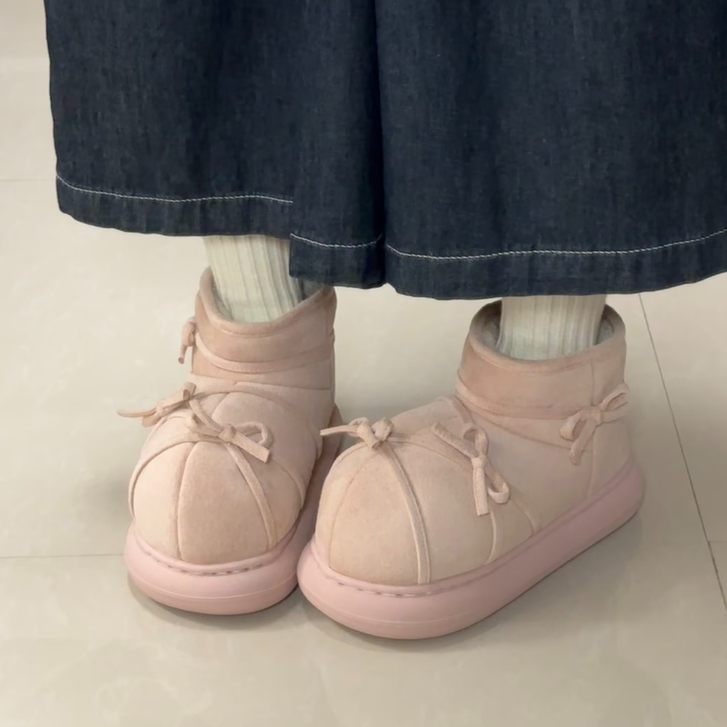 雪地靴女款爆款2025新款时尚百搭冬季外穿加厚保暖休闲韩版棉鞋女