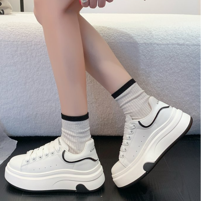 2025新款小白鞋时尚舒适百搭厚底春夏季低帮潮流女士运动休闲单鞋