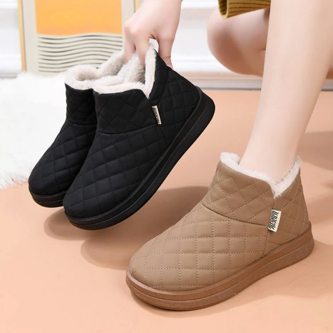 2024新款雪地靴冬加绒加厚保暖棉鞋防水防滑靴子软底短筒女士棉鞋