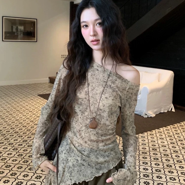 设计感晕染木耳边斜肩上衣女2025夏季新款时尚薄款纯欲长袖T恤