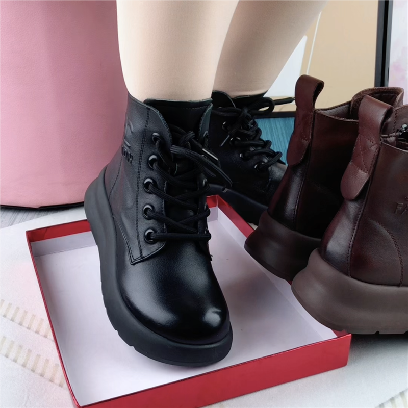 短靴女真皮厚底圆头靴子女休闲棉鞋女冬加绒轻便防滑软底马丁靴女