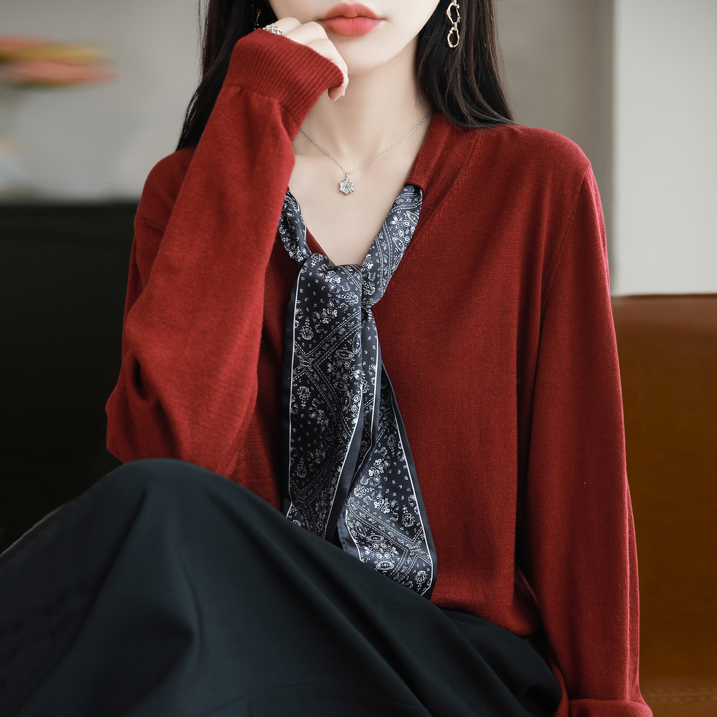 胖mm春秋特大码女士蝴蝶结毛衣遮肚子显瘦上衣早秋内搭针织打底衫