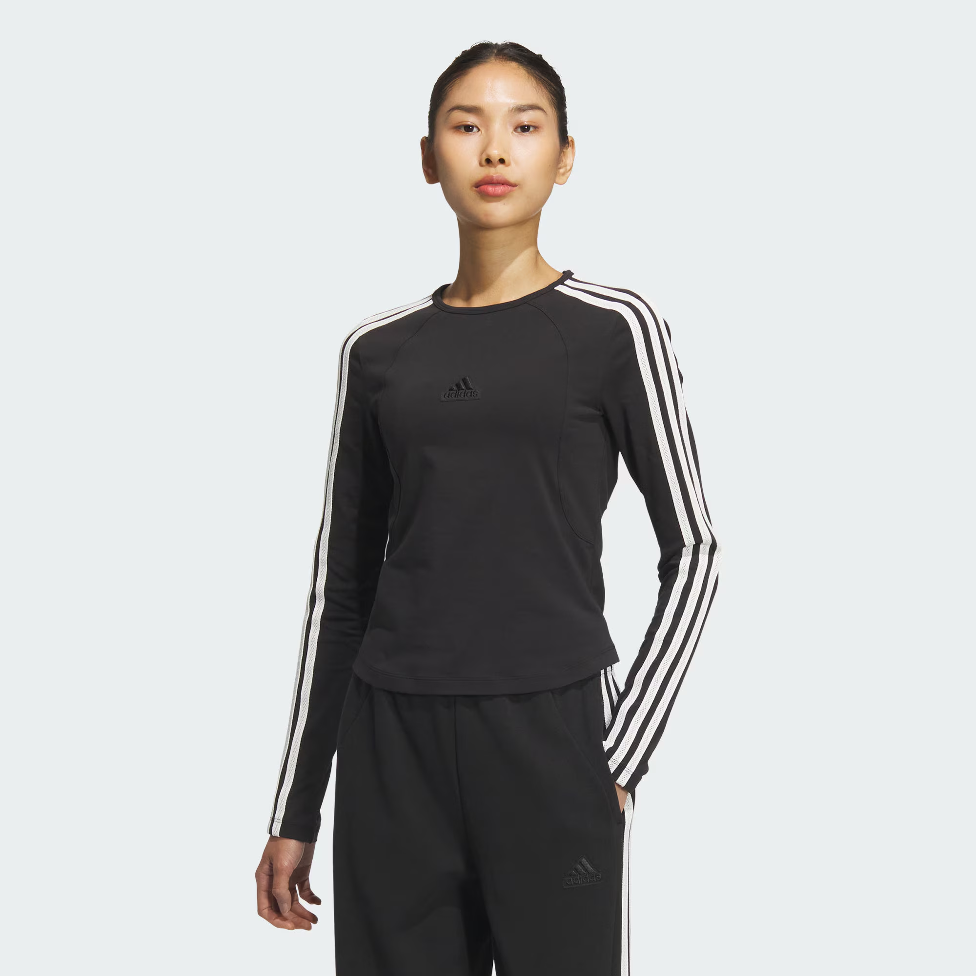 adidas/阿迪达斯【专属】女子黑色休闲舒适修身圆领运动长袖 JN0755