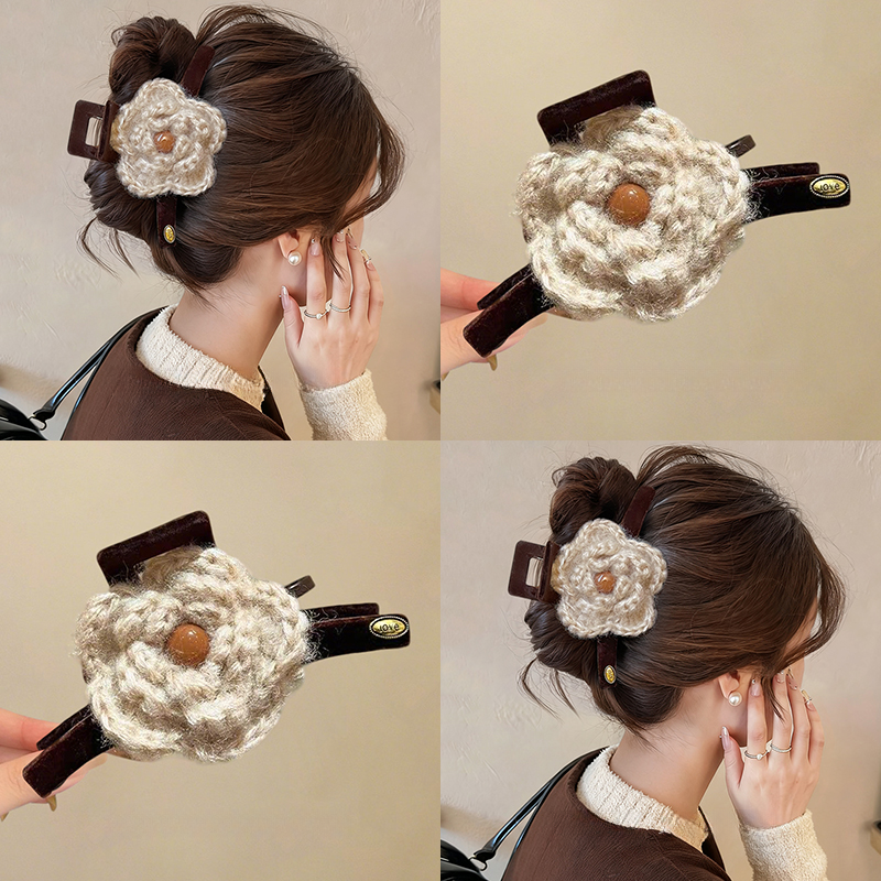 秋冬毛线花朵植绒抓夹女大号鲨鱼夹2025新款高级感盘发抓温柔发饰