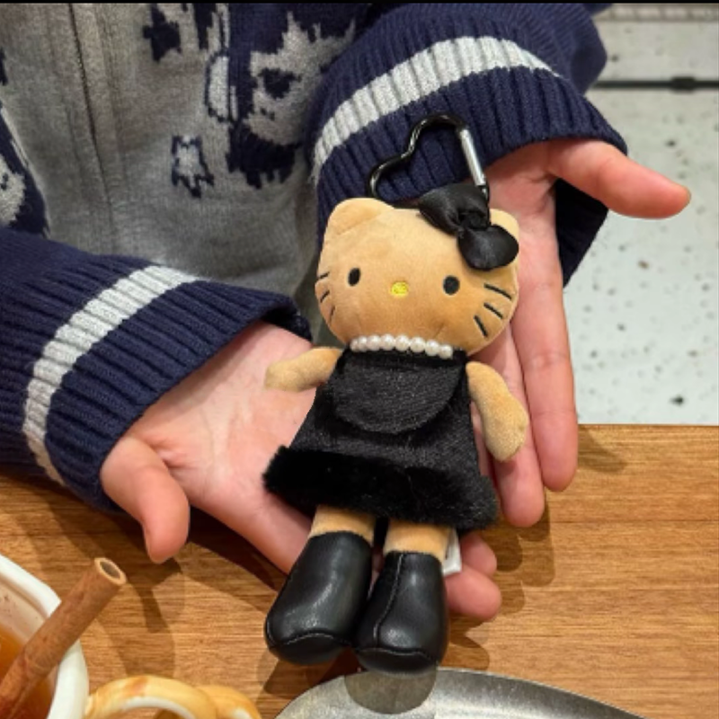 豹纹黑皮爱心扣长腿hellokitty包包挂件可爱辣妹毛绒挂件挂饰
