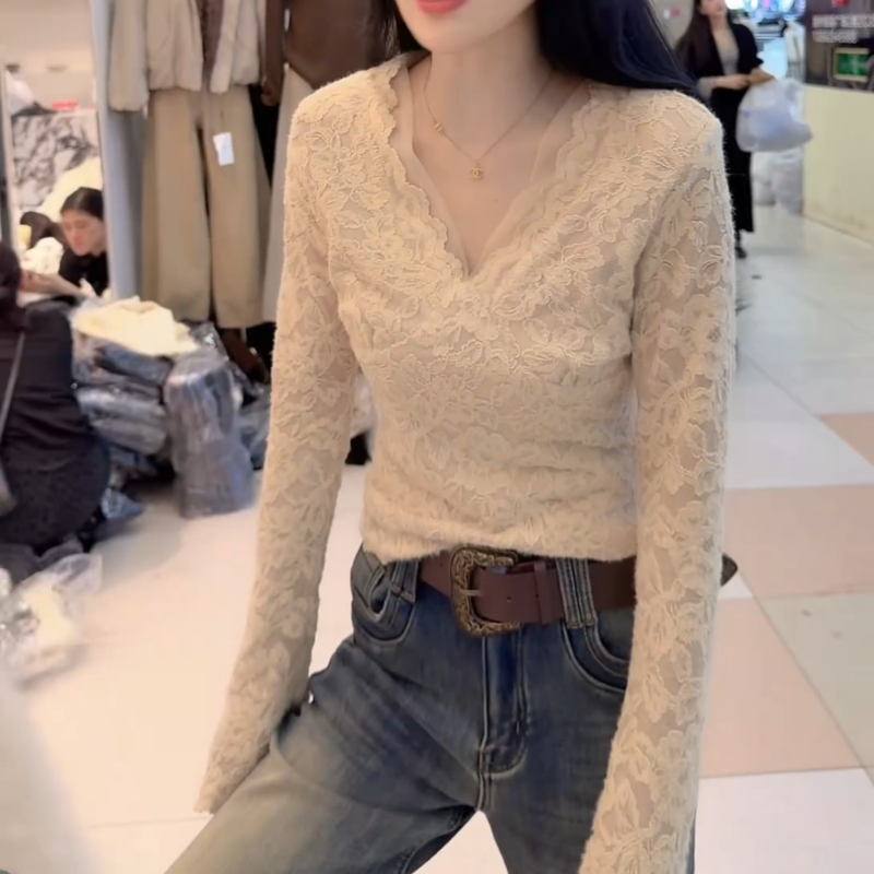 2025秋冬新款百搭显瘦长袖加绒性感风打底衫蕾丝LK2508169