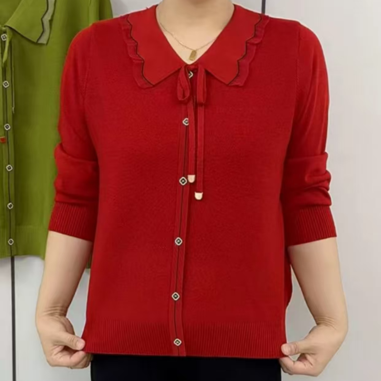 春秋新款纯色减龄宽松妈妈装小衫时尚娃娃领百搭针织衫女装女