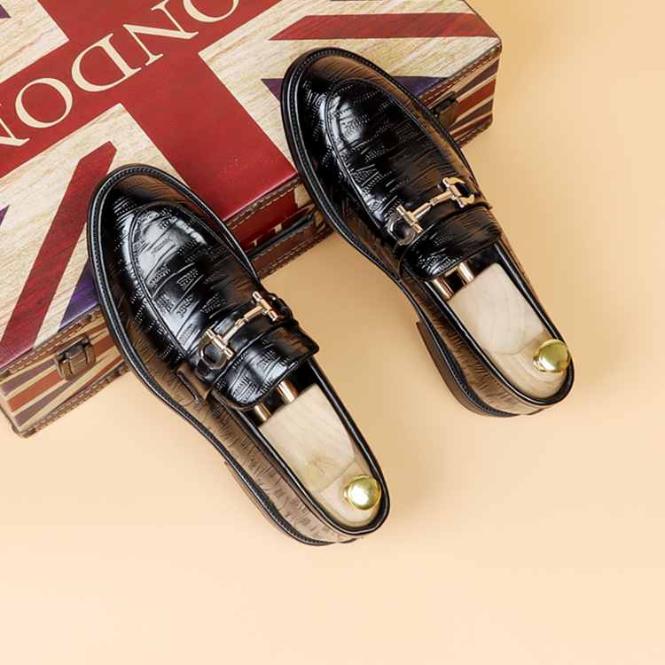 复古鳄鱼纹时尚休闲尖头皮鞋一脚蹬套脚韩版潮流增高休加绒豆豆鞋