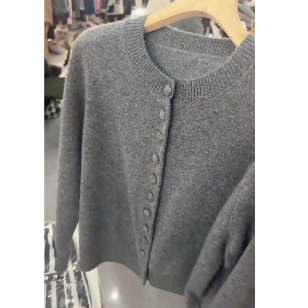 纯色简约针织开衫长袖女2025秋季新款休闲松弛感显瘦日常百搭上衣