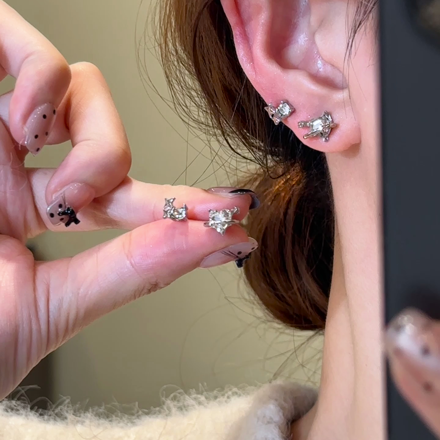 H491 【到手4只】爱心耳钉气质轻奢时尚百搭