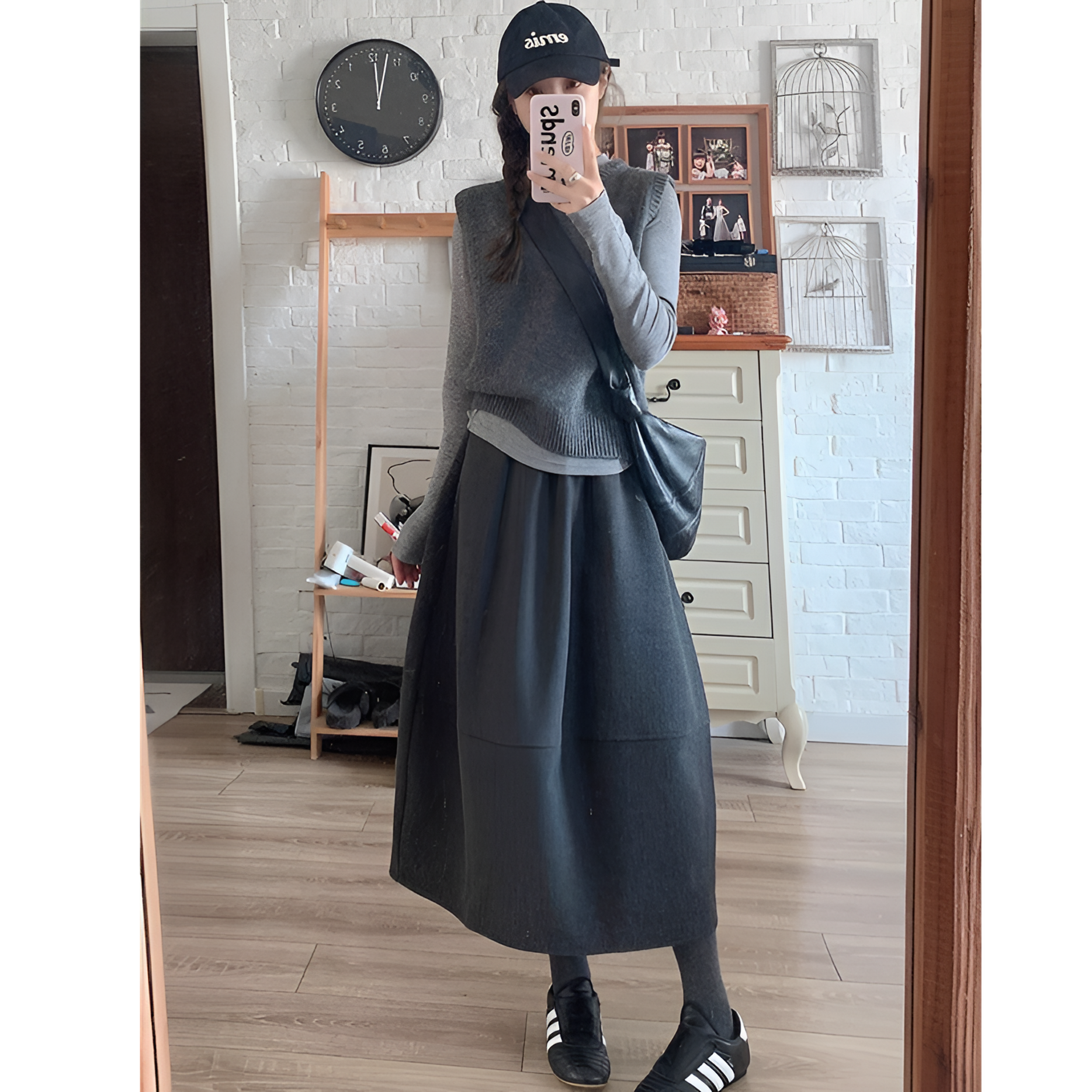 格雷系灰色刺绣针织马甲内搭上衣秋叠穿毛呢花苞半身裙韩系三件套