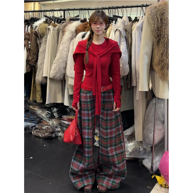 圣诞穿搭一整套氛围感圆领T恤叠搭披肩上衣高腰格子阔腿裤三件套