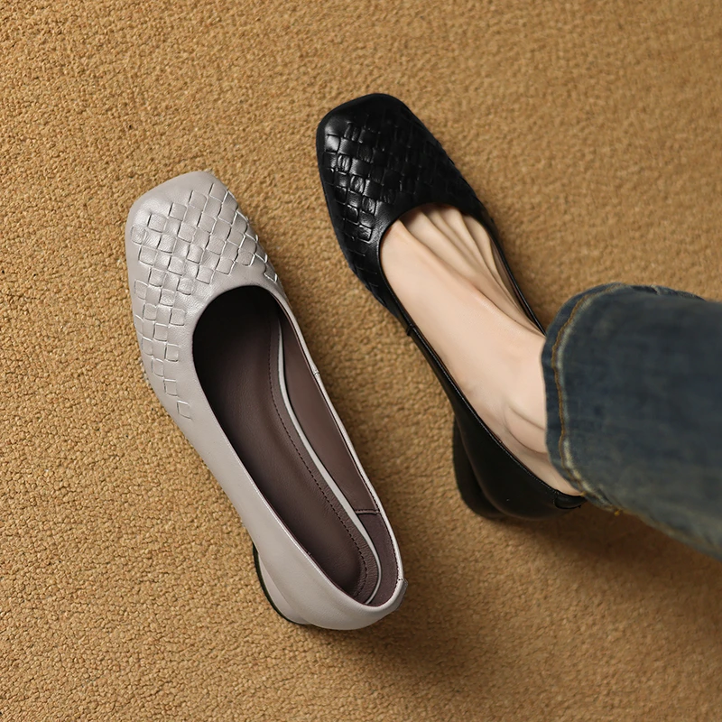 3CM粗跟浅口方头单鞋女2025夏新款复古百搭编织皮鞋软底通勤女鞋