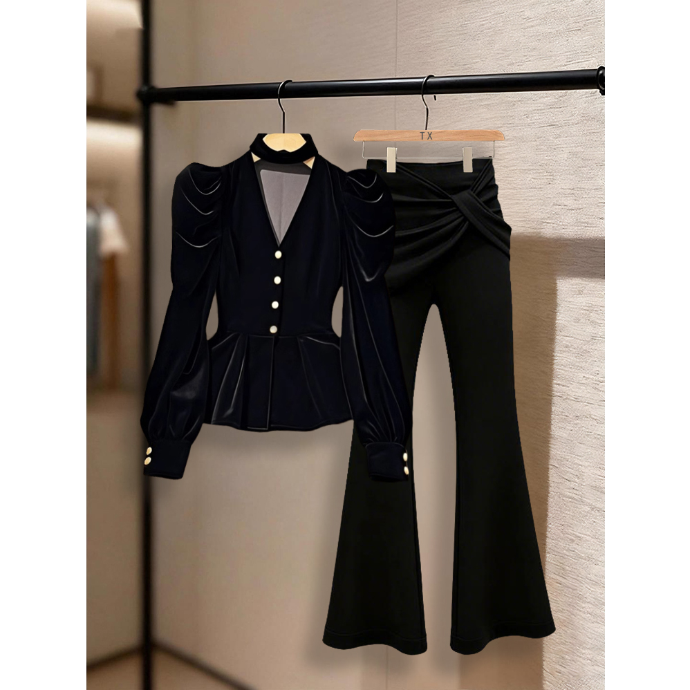 2025冬季新款淡人高知穿搭时尚套装气质显瘦上衣设计感微喇裤女装