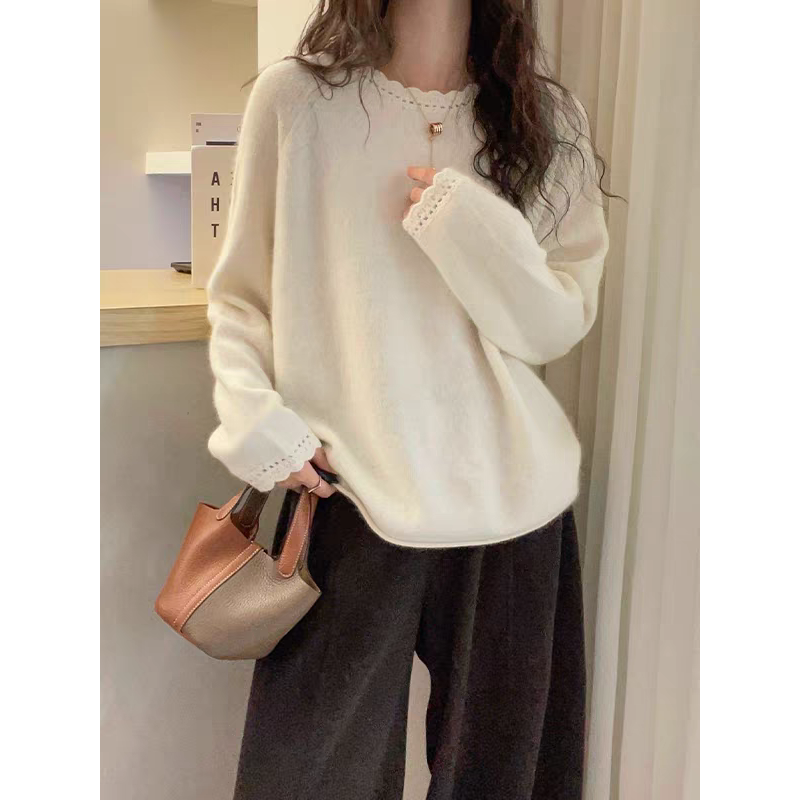 小香风复古蕾丝花边白色毛衣女秋冬季外穿慵懒休闲宽松针织衫上衣
