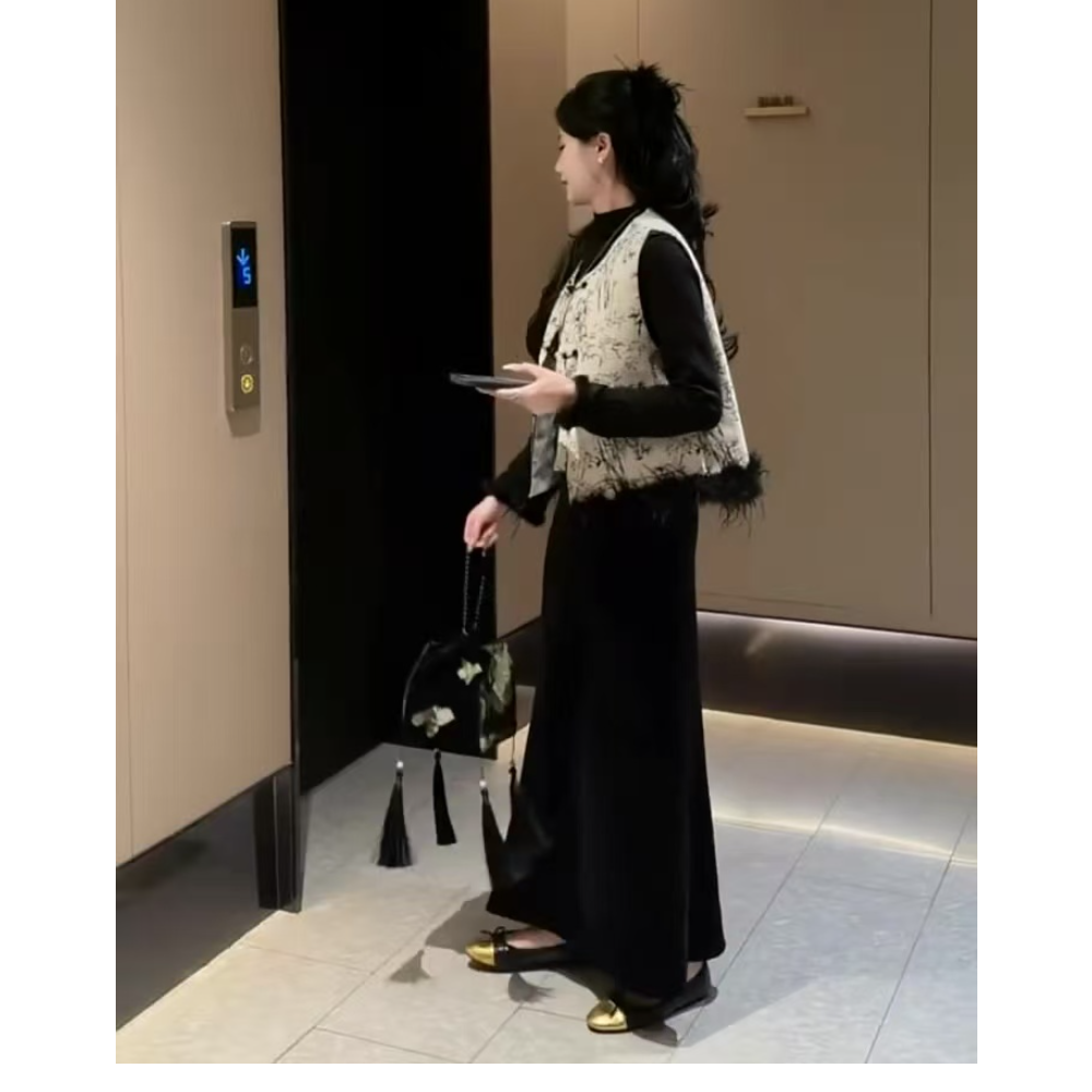 2025秋冬新款改良新中式保暖打底衫盘扣夹棉马甲半身裙气质三件套