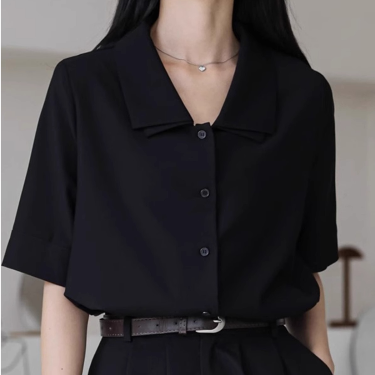 黑色短袖面试工作正肩翻领衬衫女夏通勤上衣正装职业气质薄款衬衣