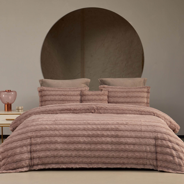 梦洁雪丽绒素色五件套（赠送抱枕芯）：缇缦  莉娅