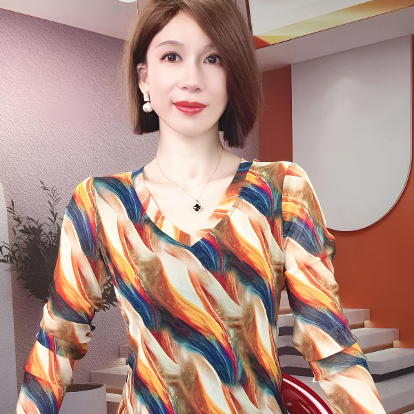 V领印花网纱打底衫女修身秋冬上衣长袖时尚2025春秋小衫洋气网红
