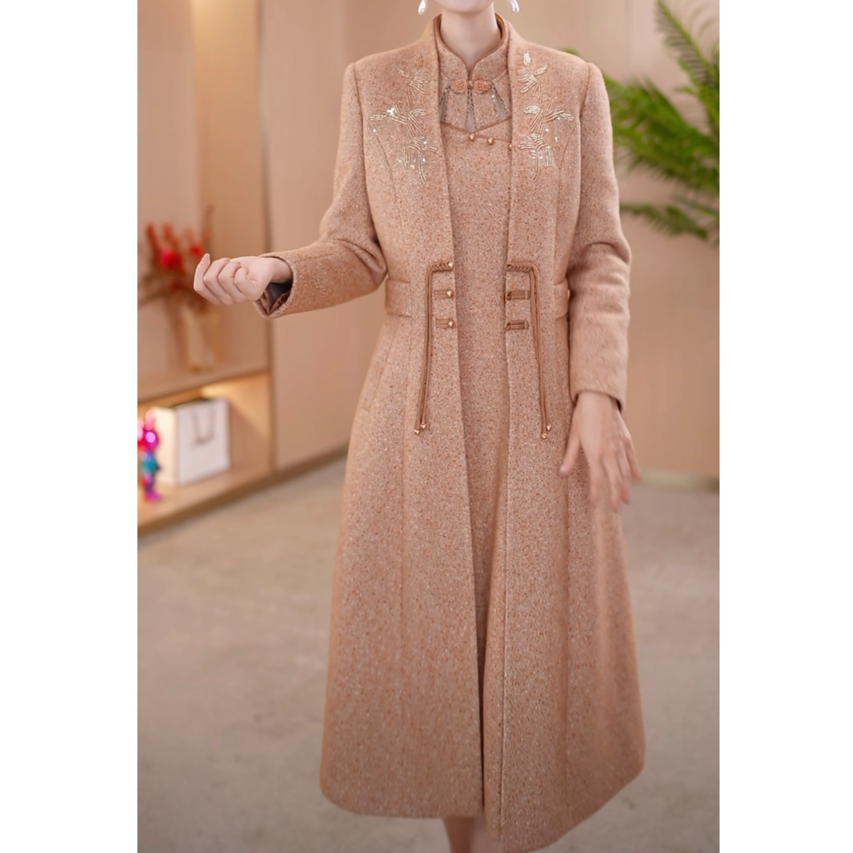 宸紫女装冬装新款加绒加厚两件套套装连衣裙中长款大衣+打底裙