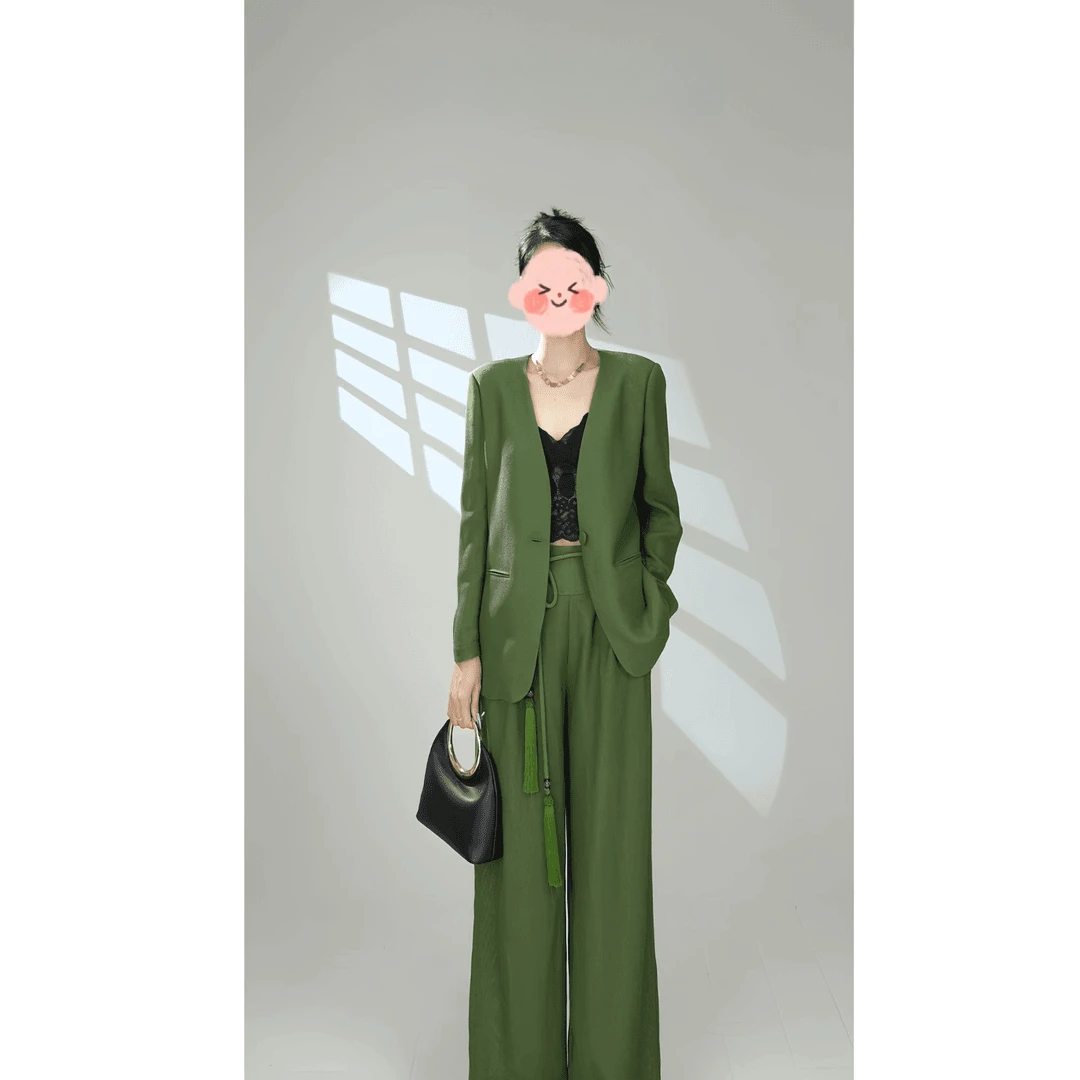 早秋气质穿搭一整套高级感轻奢气场强大重要场合绿色外套套装裤子