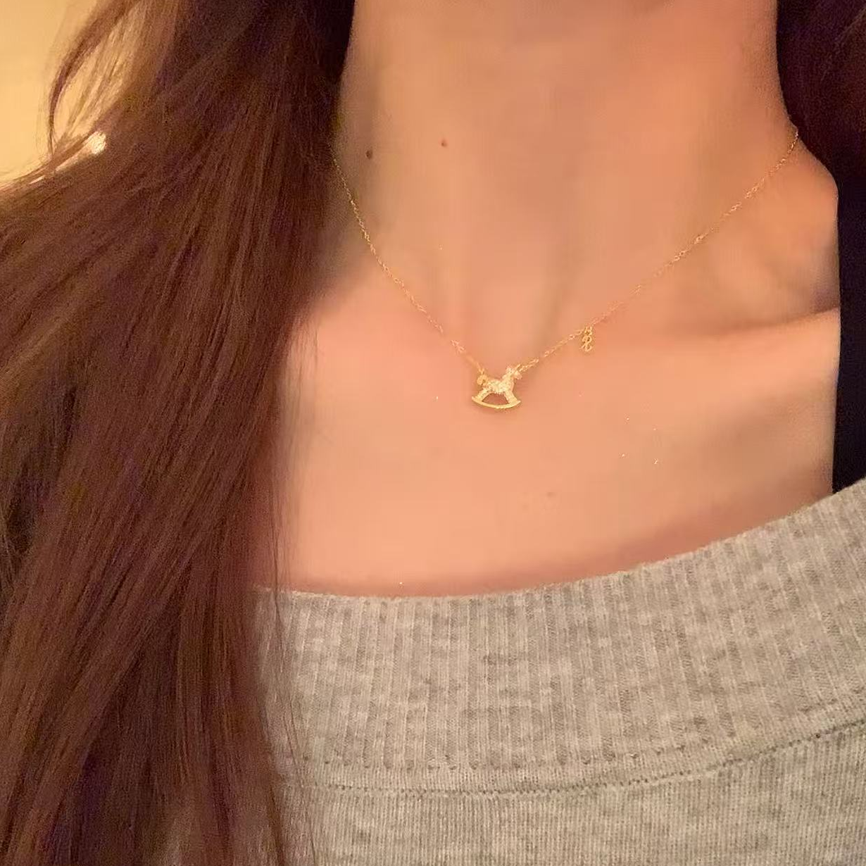 铜合金项链 马上有米精致闪锆小马项链女气质颈链秋冬毛衣链