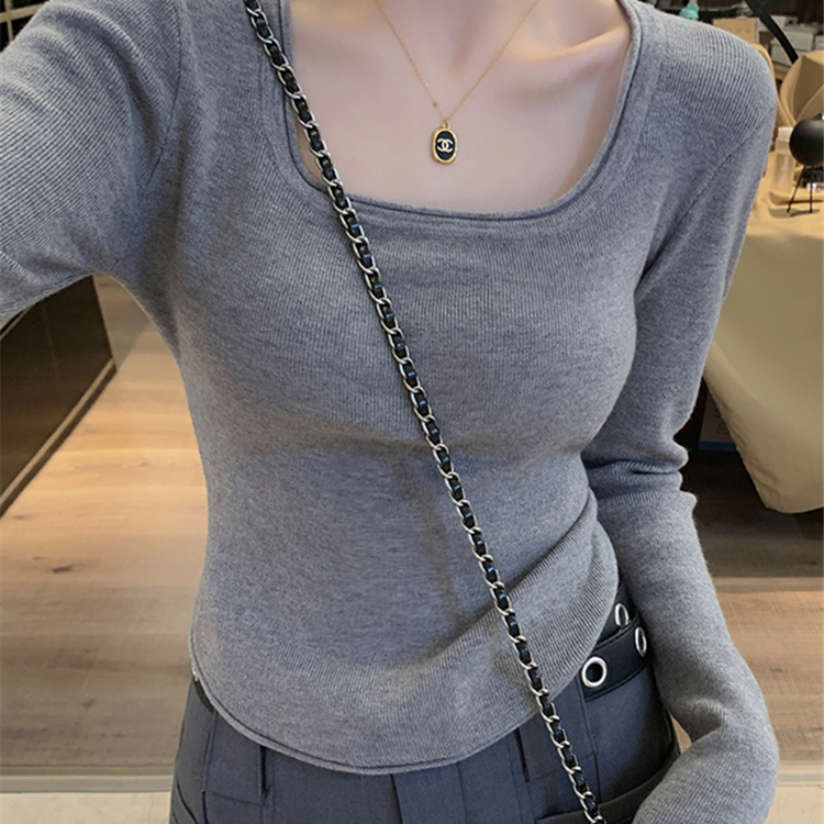 秋冬季灰色内搭打底衫女生设计感小众修身显瘦辣妹方领针织衫上衣