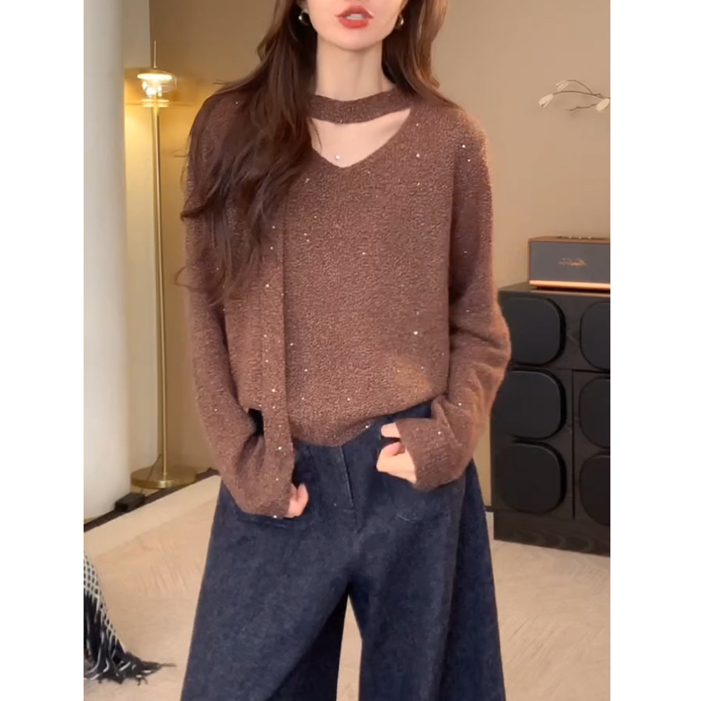 法式灰色挂脖v领软糯长袖针织衫女秋冬慵懒风宽松奶呼呼加厚上衣