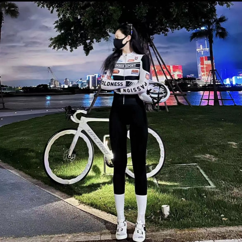 2025秋冬新款男女机车公路车骑行服显瘦透气68上衣牛奶丝舒适穿着