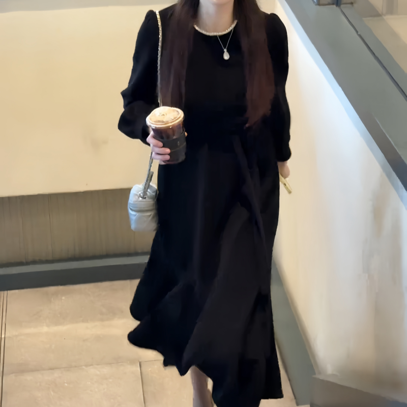 初秋胖mm时尚风拼接款设计感圆领小黑裙系带名媛千金风休闲小黑裙