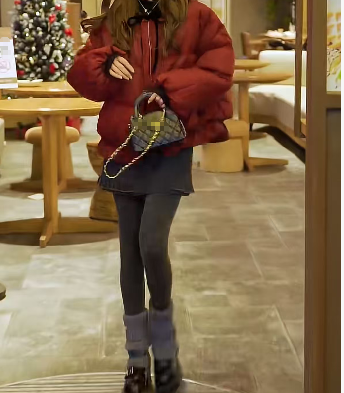 时尚潮流百搭精品女装dgd8908